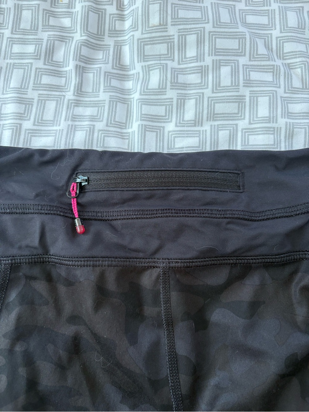 lululemon athletica Black Camo Leggings - Picture 3 of 4